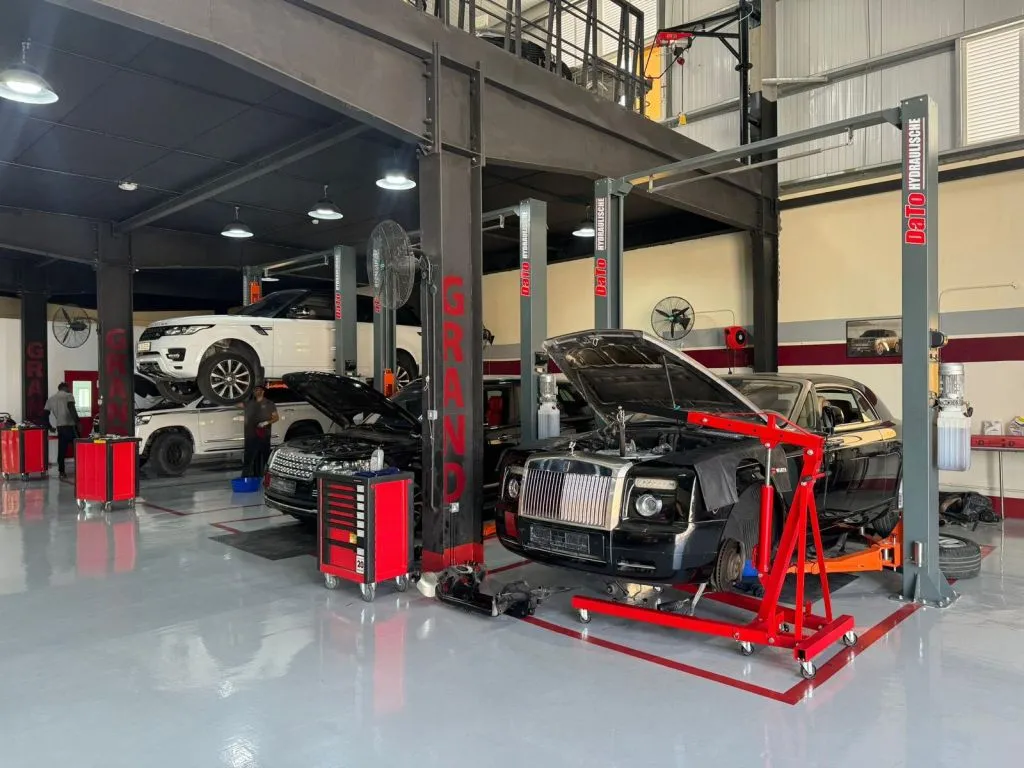 Grand Auto Center in Industrial Area , Doha #21 - 2  image 